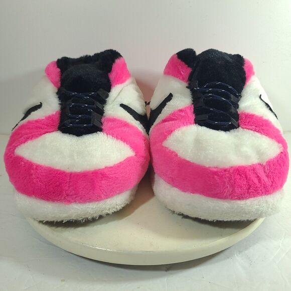 Nike Dunk Air Jordan Plush Fluffy Slippers Adults One Size White Pink Black EUC - Picture 2 of 12